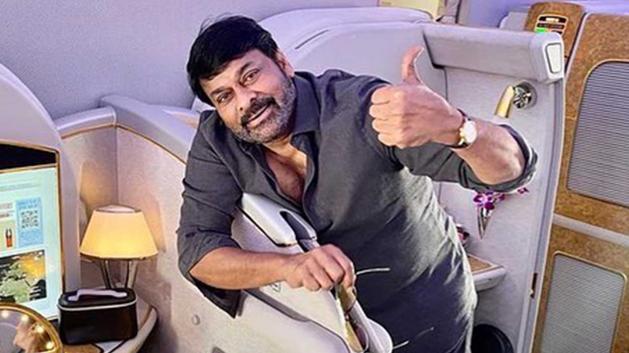 Megastar Chiranjeevi Gets a Minor Surgery and Returns to Hyderabad